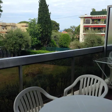D'une A Avec Magnifique Vue Sur La Mer Piscine Partagee Terrasse Amenagee Antibes